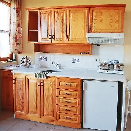 纳尔公寓式酒店 4*