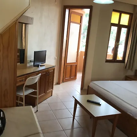 纳尔公寓式酒店 4*