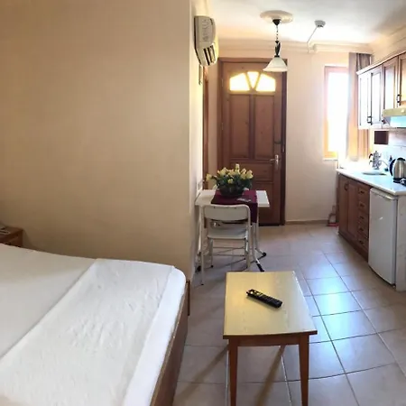 纳尔公寓式酒店