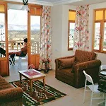Nar 4* Sidé