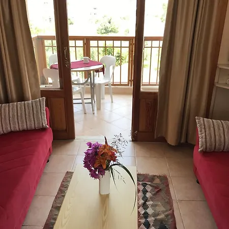 Ξενοδοχείο με διαμερίσματα Nar 2*
